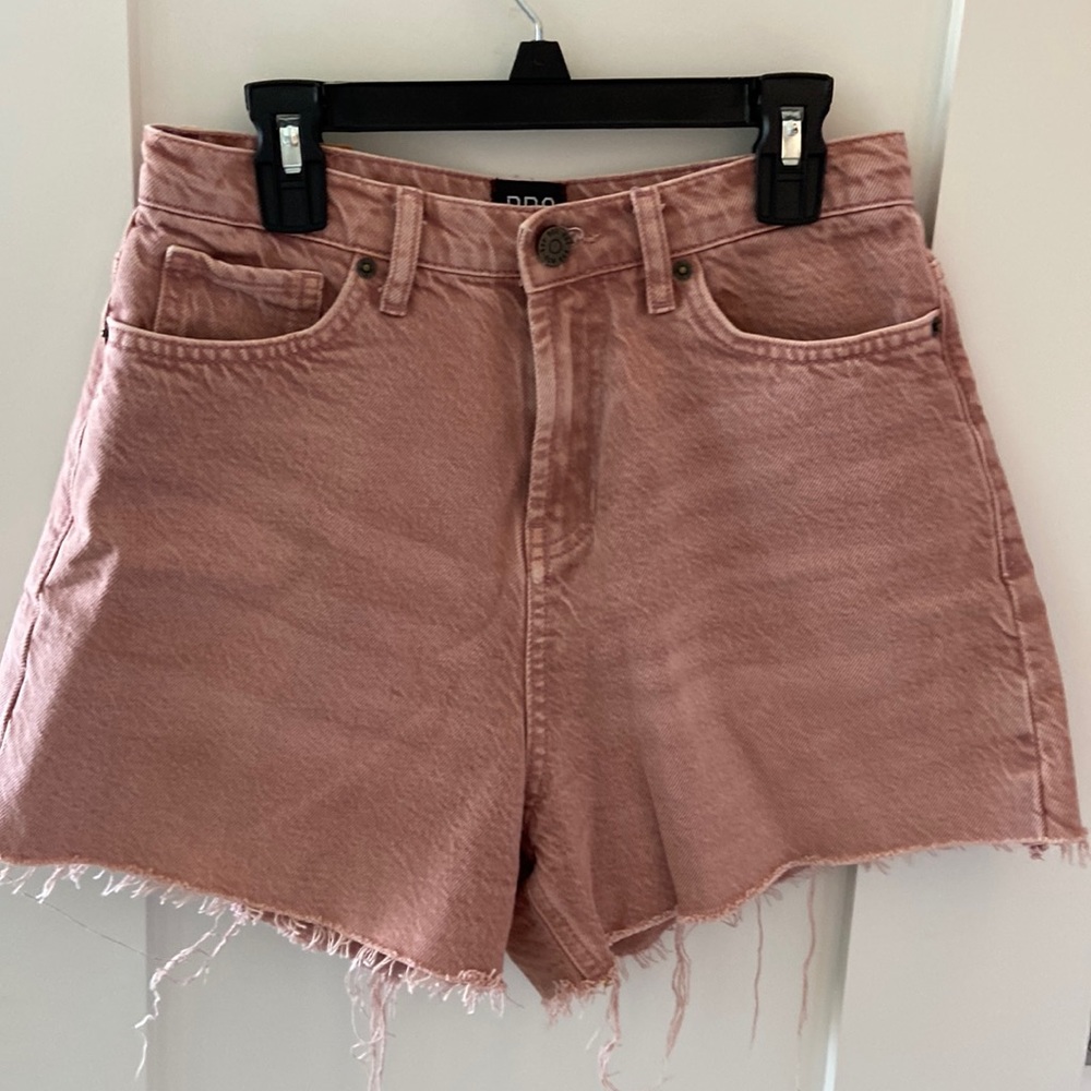 Urban outfitters pink shorts